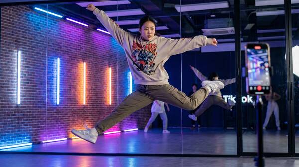 吃瓜网舞蹈视频